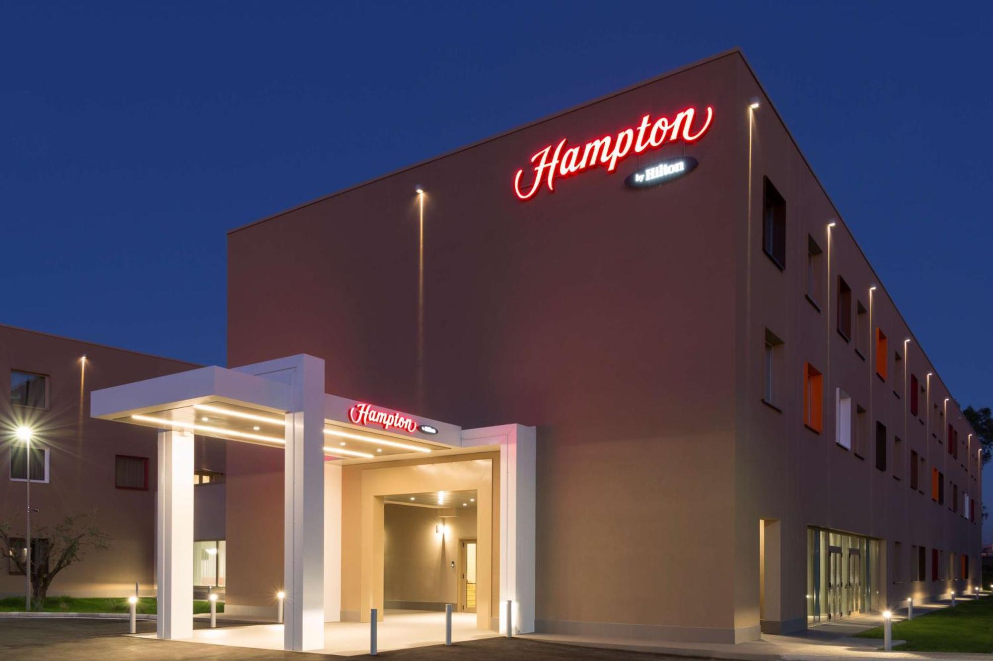 מלון Hampton By Hilton Rome East מראה חיצוני תמונה